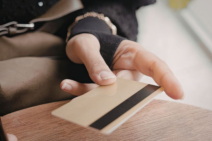 עמלות מטח בקניות באינטרנט